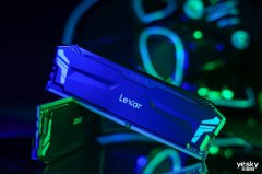 <b>属性数据更全面的雷克沙 32GB DDR4 3600 OC内存抢先</b>