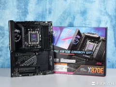 依旧拓展属性大满贯，微星 X870E CARBON WIFI 暗黑主