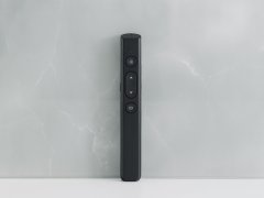 3R级红色激光快速超链接 雷柏 XR100无线激光演示