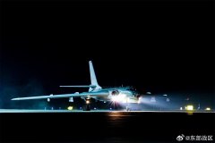东部战区锤炼夜间飞行硬功