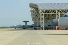 鹰击长空！海军航空兵云端之上巡海天
