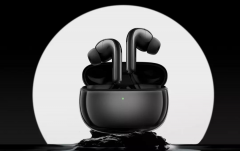 <b>硬核CP：压感技术+TWS耳机</b>