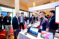 万里红亮相OpenHarmony开发者大会展示带屏富设备新