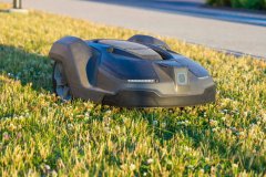 国产智能割草机器人走俏海外，飞凌RK3576核心板