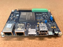 工业级，接口丰富，适合不需要太高性能的用户