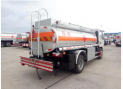 油罐车尾的铁链消失不见，如何量化材料的电阻