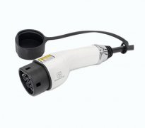 如何保养新能源汽车32A欧标双枪头充电枪？