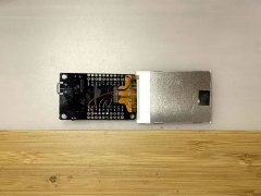 基于ESP32的制造便携式IoT显示器