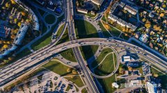 实现高效运输，与生活息息相关的公共交通天线