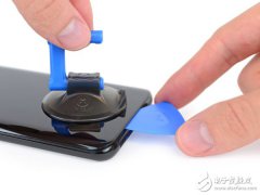 三星Galaxy S8首发拆解：漂亮的外观下隐藏的秘密