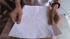 手机上那么多孔，IP68级防水是怎么做到的？