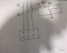 为什么变频器的输出端不可以接接触器？