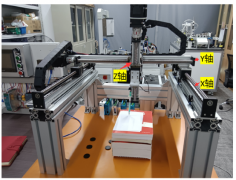 基于三轴设备画正方形程序设计