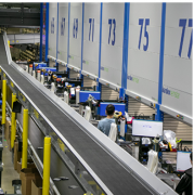 贸泽电子配送中心配备超大规模垂直升降机模块