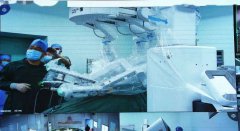 <b>国内首款运用5G技术实现超远程手术的四臂腔镜机</b>