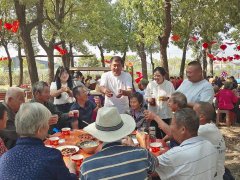 叶路洲的春天，那个每天绕村转的支书走