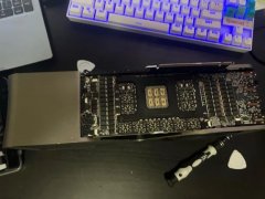 英伟达 RTX4090Ti原型显卡泄露：体积巨大挑战多多