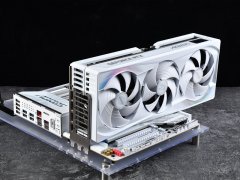 《双影奇境》好评如雷！RTX5090挑战3A大作4开
