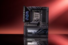 华硕 ROG X870E HERO BTF背置主板科隆游戏展震撼出场