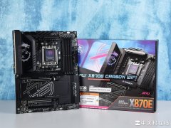 <b>依旧拓展属性大满贯，微星 X870E CARBON WIFI 暗黑主</b>