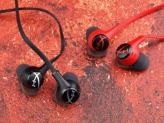 <b>HyperX 云雀2半入耳电竞耳机：配戴更加舒适</b>
