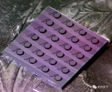 科学家制造出新型铌酸锂-氮化硅激光器
