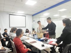 福禄克技术专家莅临航智进行技术交流